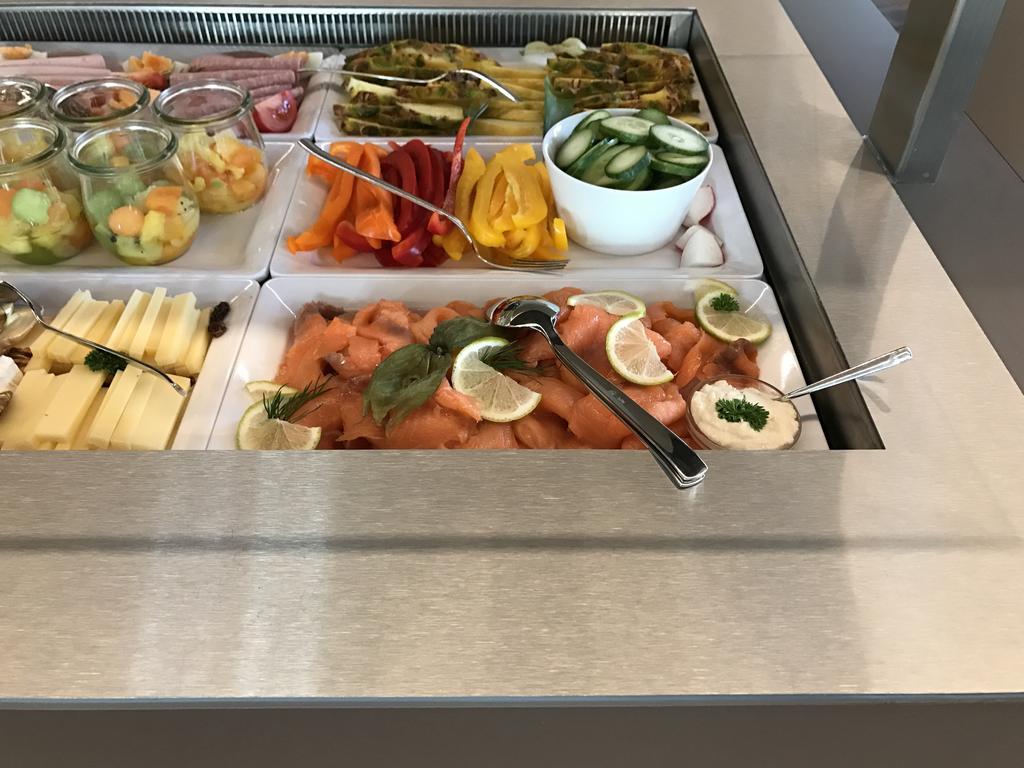 地科隆贾尼酒店 科齐扎尔滕 外观 照片